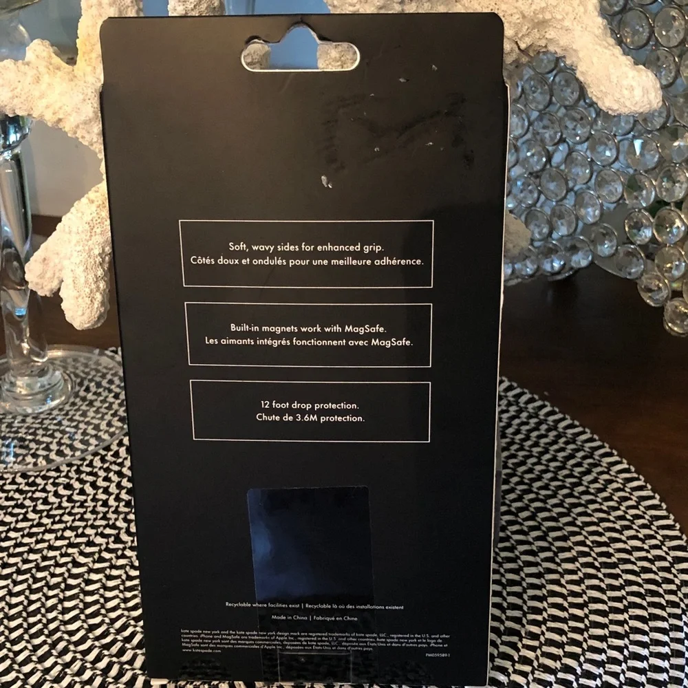 NWOT in box. kate spade iPhone 17 Pro Max Pink Wavy iPhone Case